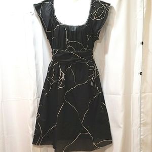 Max Edition black cap sleeve midi dress Size L